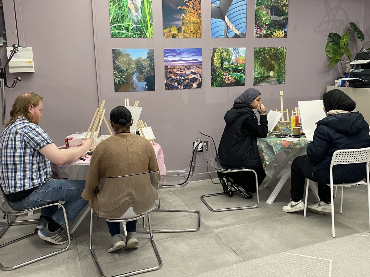 ⁦<a href="/BirminghamTTC/">Birmingham Mind Associates Group</a>⁩ ⁦<a href="/Bullring/">Bullring & Grand Central</a>⁩ and ⁦<a href="/BirminghamMind/">Birmingham Mind</a>⁩ today.