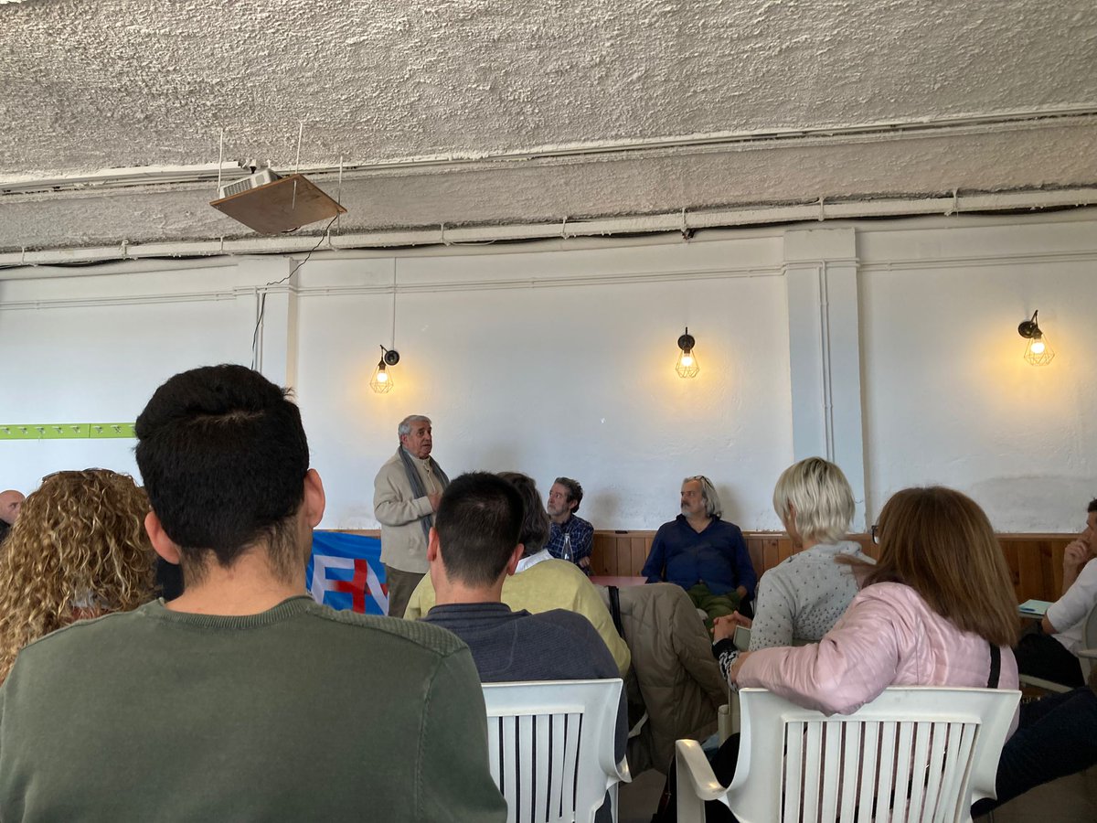 Magnífica trobada avui per preparar la campanya electoral a Lleida i Tarragona.
Amb els candidats i el mestratge de Manel Oronich, ex paer en cap de la Paeria de Lleida .
