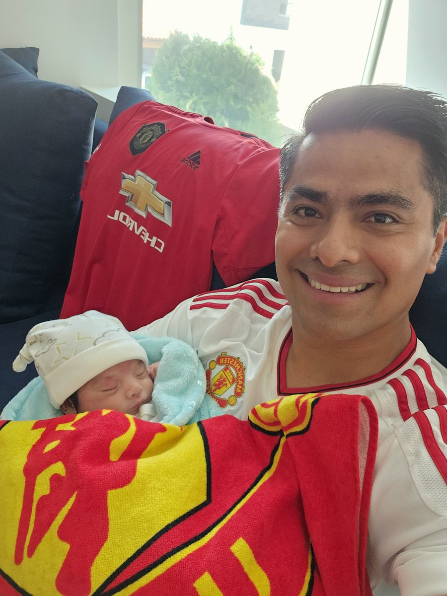 Espana_Abraham's tweet photo. Supporting @ManUtd 
We  are in the #finalfacup on May 25th https://t.co/xIKkXxSUjG