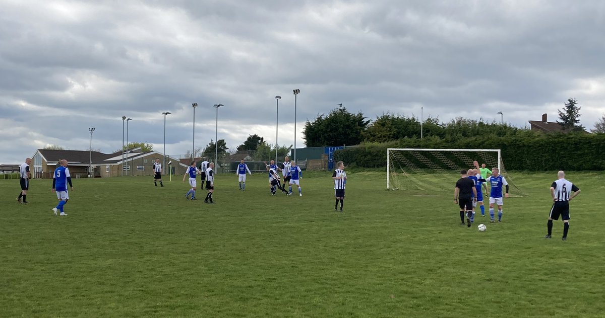 Tough loss on the Slope of Dreams for Pentyrch Vets against Penybont. 85 mins played, back wrecked.