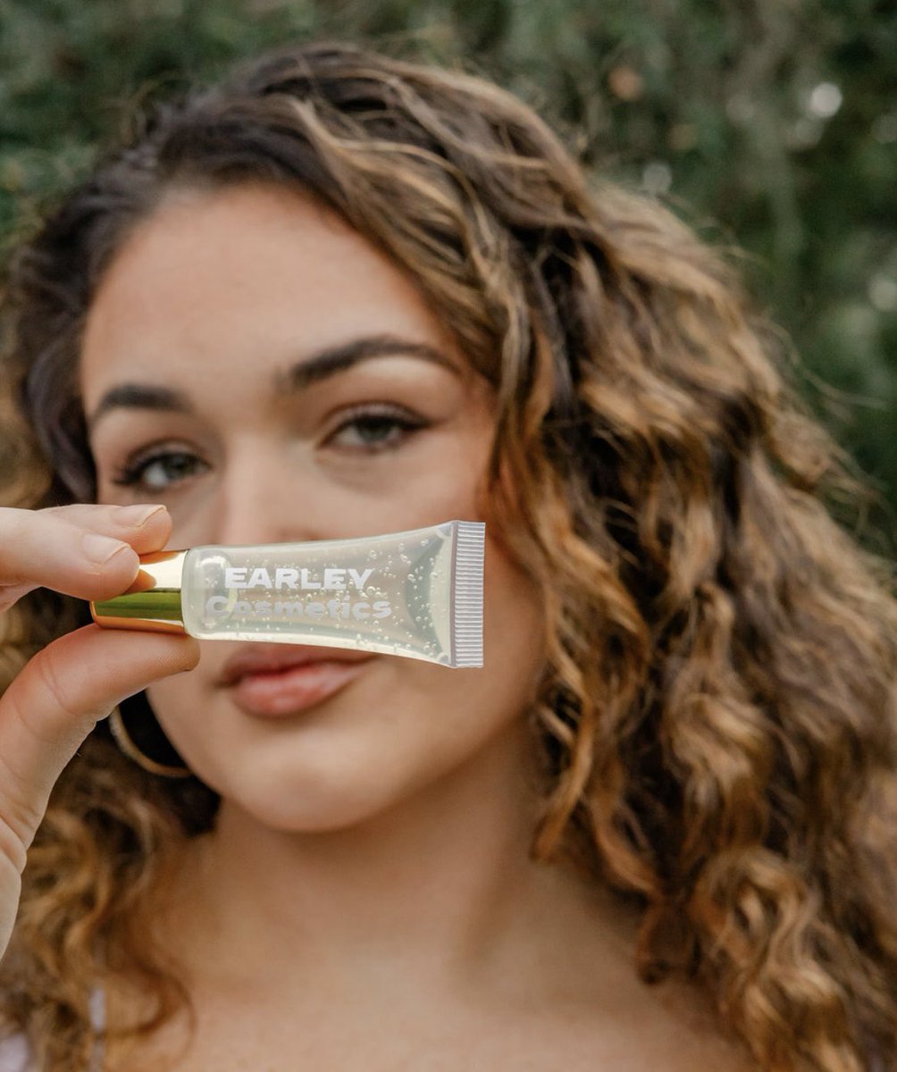 ChloeEarleyxoxo's tweet photo. Throw on your lipgloss and build that empire💋

https://t.co/OVKPed9EHQ to shop🛍️

📸 @kaphotographyandco 

#earleycosmetics #lemonice #smallbusiness #lipglossbusiness https://t.co/q6wCm8uLKF