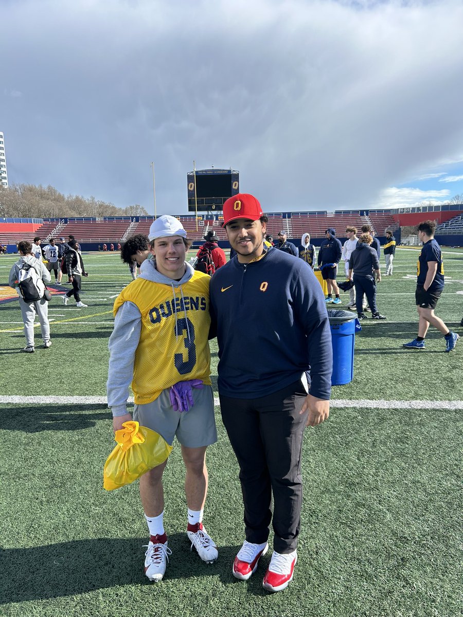 St. Andrewโs College High School Football Saints (@sacfootball1899) on Twitter photo Class of โ25 REC <a href="/FelixAuger06/">Felix Auger</a> impressive skills were on hand at the <a href="/Queens_Football/">Queen's Football</a> Prospect Camp.
Felix was awarded the Offensive MVP! <a href="/coachtflaxman/">Tom Flaxman</a>
WE BUILD DIFFERENT!
#bilaidir Class of โ25 REC <a href="/FelixAuger06/">Felix Auger</a> impressive skills were on hand at the <a href="/Queens_Football/">Queen's Football</a> Prospect Camp.
Felix was awarded the Offensive MVP! <a href="/coachtflaxman/">Tom Flaxman</a>
WE BUILD DIFFERENT!
#bilaidir