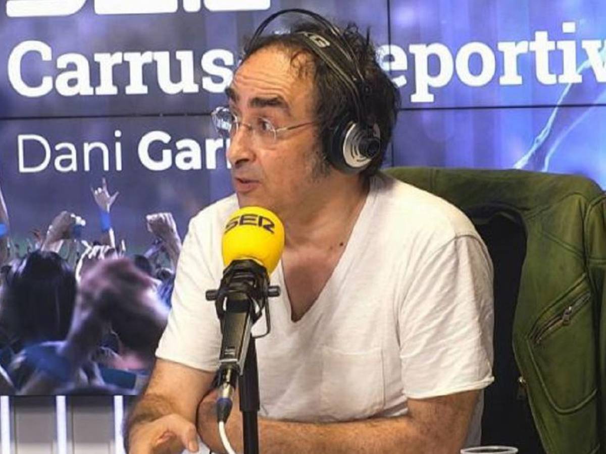 🚨 ESTRADA FERNÁNDEZ: 'Iturralde González me llamó una hora antes de un Granada - Real Madrid para saber si jugaba Casillas o Diego López. Quería dar la primicia en un programa. No le di la información porque me comprometía, y eso no le sentó nada bien y me lo guardó'.