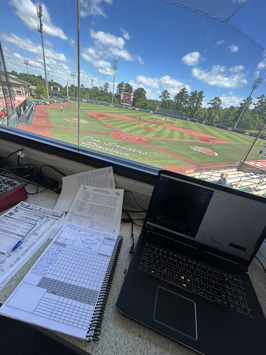 Kats going for the sweep of Middle Tennessee today on a Chamber of Commerce kind of day at The Don. 

Join me and @CNeill_22 for the call on @BearkatVid!! #EatEmUpKats 🧡⚾️