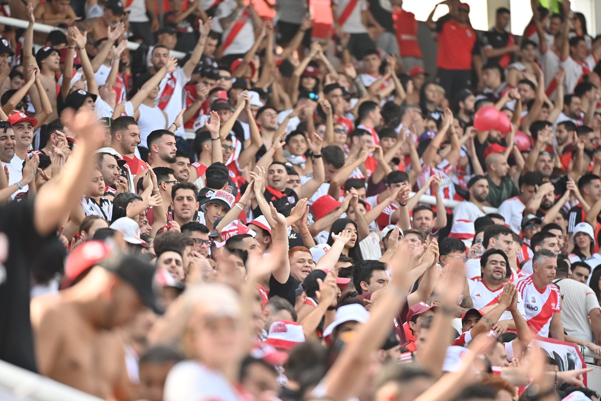 RiverPlate tweet picture