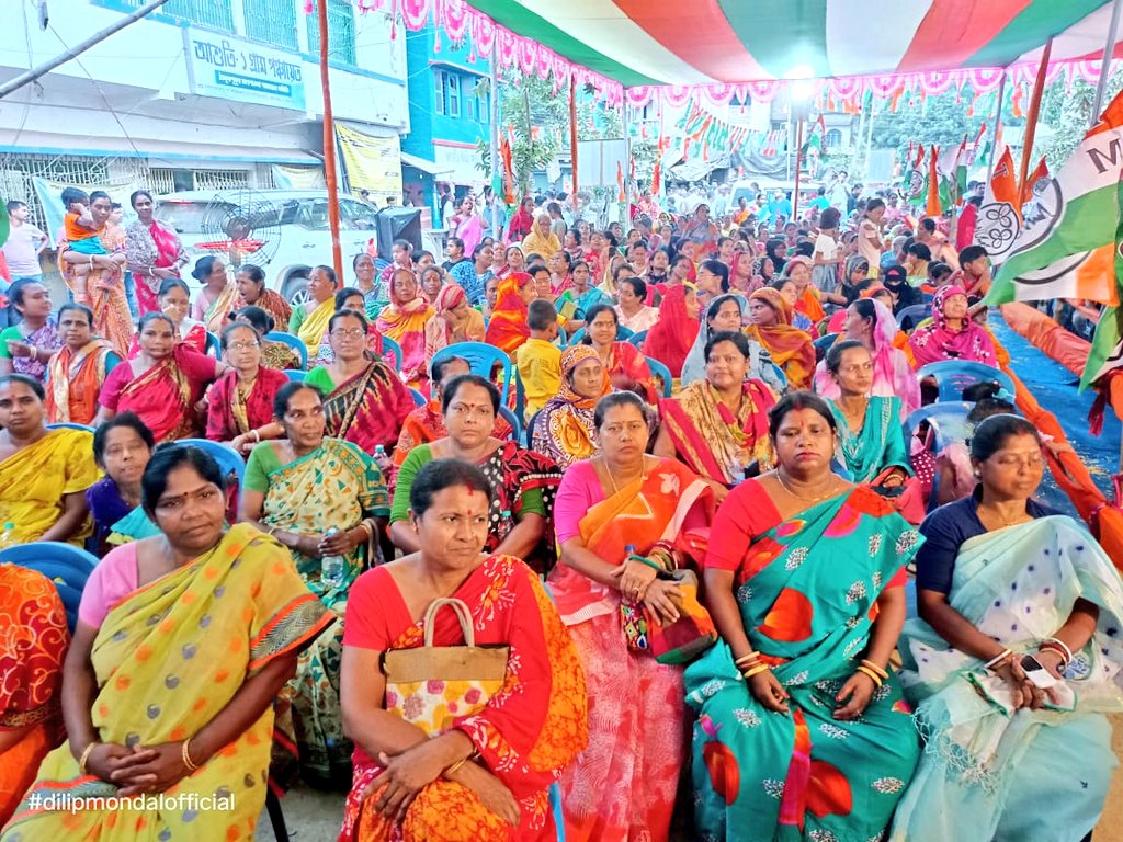 Today I attended 'Karmi Sammelan' at Ashuti-1 GP of Thakurpukur-Maheshtala Block under Bishnupur SC Assembly in support of TMC candidate for Diamond Harbour Lok Sabha Constituency Shri. @abhishekaitc for the upcoming #LokSabhaElections2024 #ModiTohGayo #NoVoteToBJP @AITCofficial