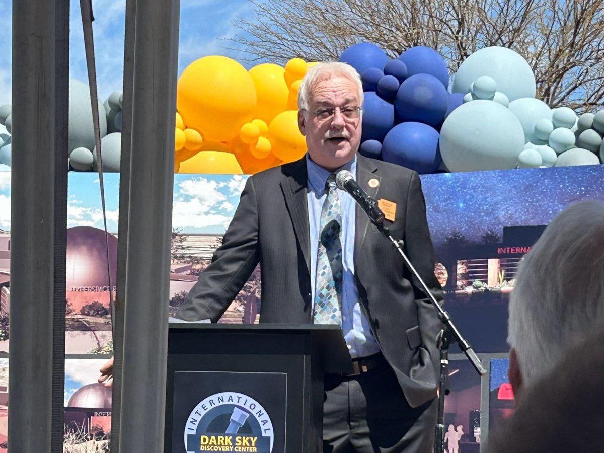 DYK? @fhazgov is one of only 17 International #DarkSky Communities in the world. 🌙 🌃 🔭 The city broke ground on its International Dark Sky Discovery Center last week, which will house the first research-grade telescope in #GreaterPHX. @IDADarkSky