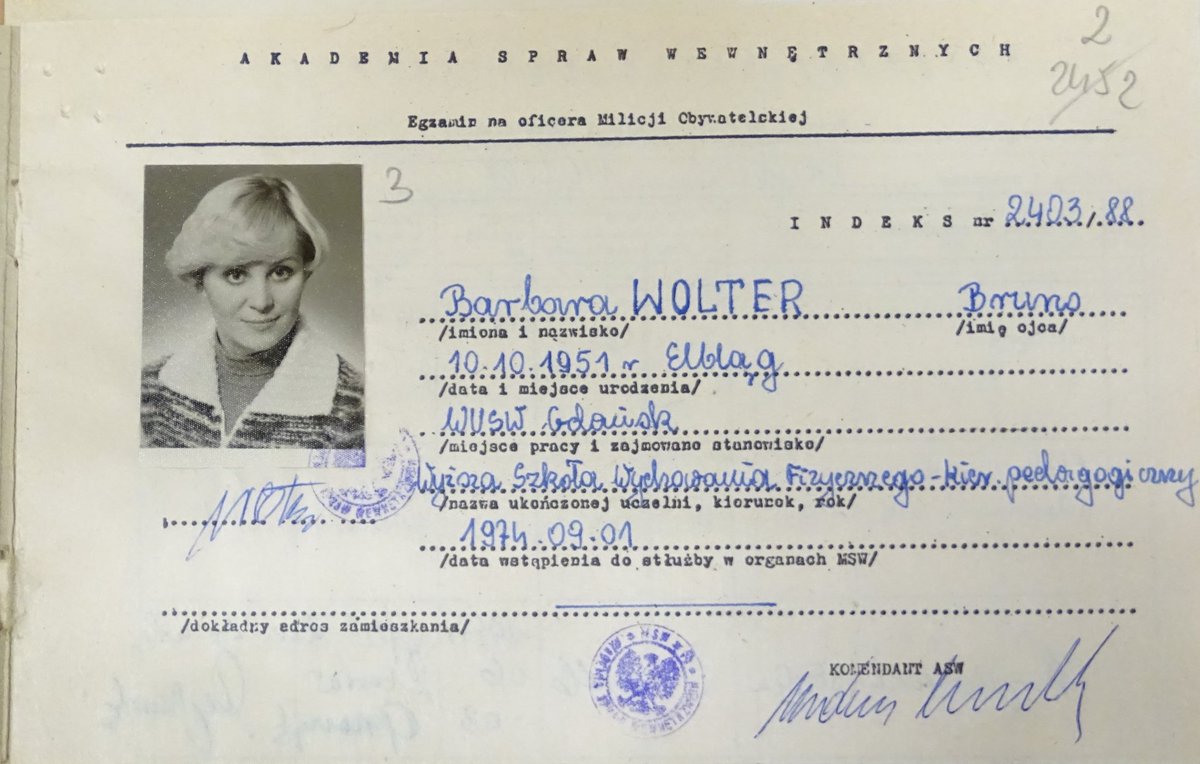 Panie <a href="/Tomasz5ek/">Tomasz Piątek #ResetObywatelski</a>, dzisiaj porozmawiamy sobie poważnie. W jakim celu i na czyje zlecenie 19 stycznia 2024 roku przeglądał pan w <a href="/ipngovpl/">Instytut Pamięci Narodowej</a> akta milicjantki Barbary Wolter, matki <a href="/MagdalenaSroka/">Magdalena Sroka</a>? SWR? GRU? Polskich pośredników? Co zrobił pan z uzyskaną wiedzą? Poproszę na wykresie.