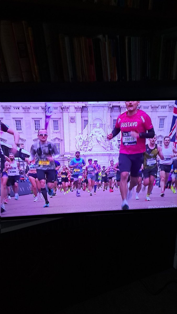 Let's be clear I hate running and I hate crowds So why am I feeling really emotional watching #LondonMarathon thinking 'Maybe I should sign up...'