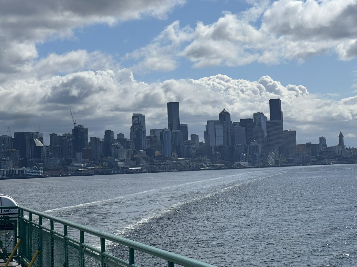 mattvertrees's tweet image. Beautiful day to head to Bainbridge island! #bainbridgeisland