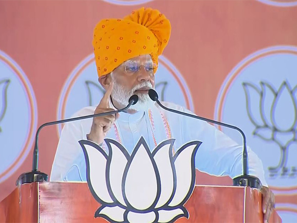 'Congress wants to snatch women's Mangalsutra, gold; and distribute among those having more children': PM Modi in Rajasthan Read @ANI Story | aninews.in/news/national/… #PMModi #Rajasthan #LokSabhaElections2024