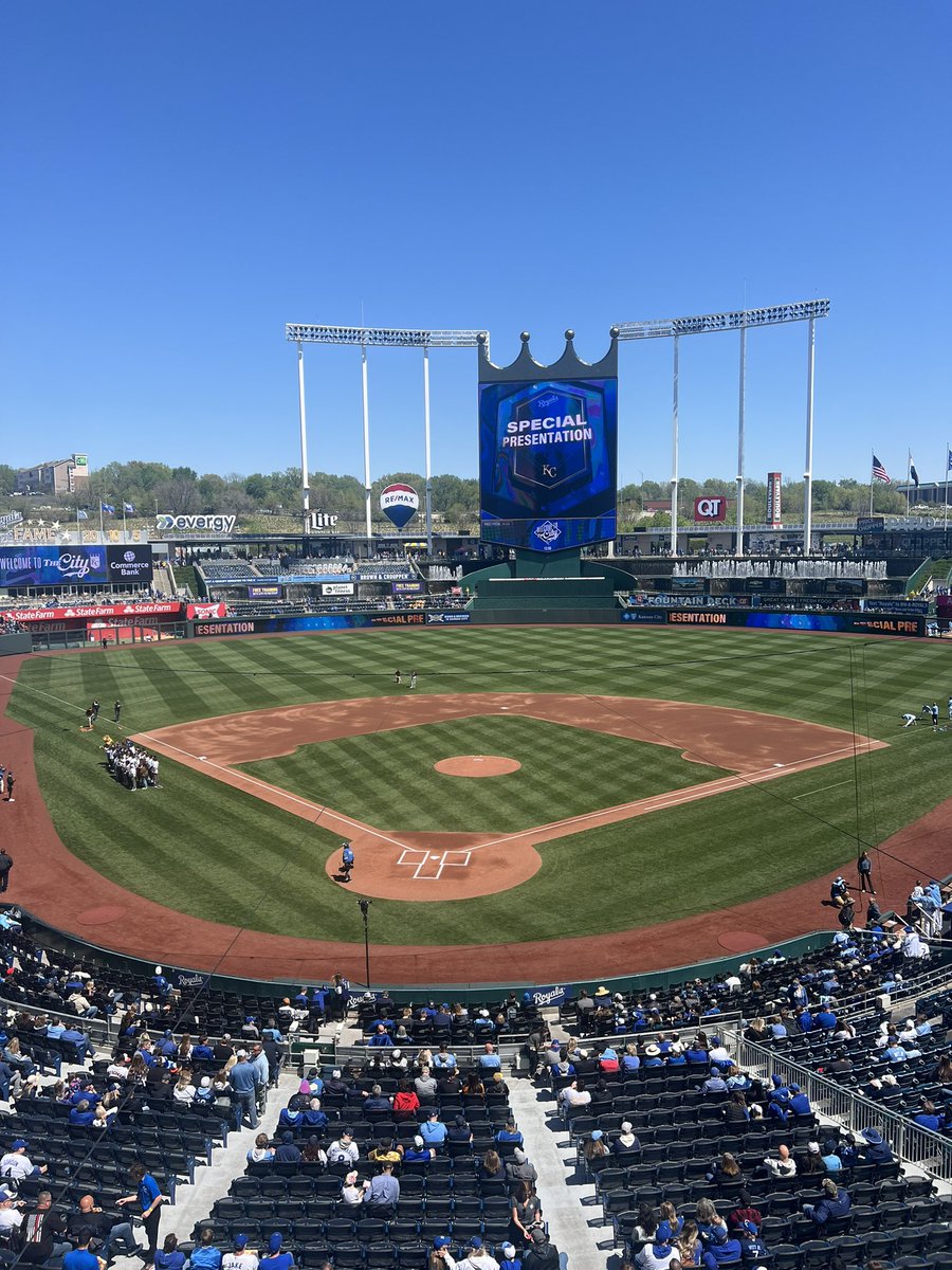 Let’s play some ⚾️ @Orioles vs @Royals 1:10 CT on @masnOrioles in the saddle with @kevinnbrown for this rubber game… #Orioles 1/2 game out of first place in the ALEast #Birdland #LetsGeauxOs