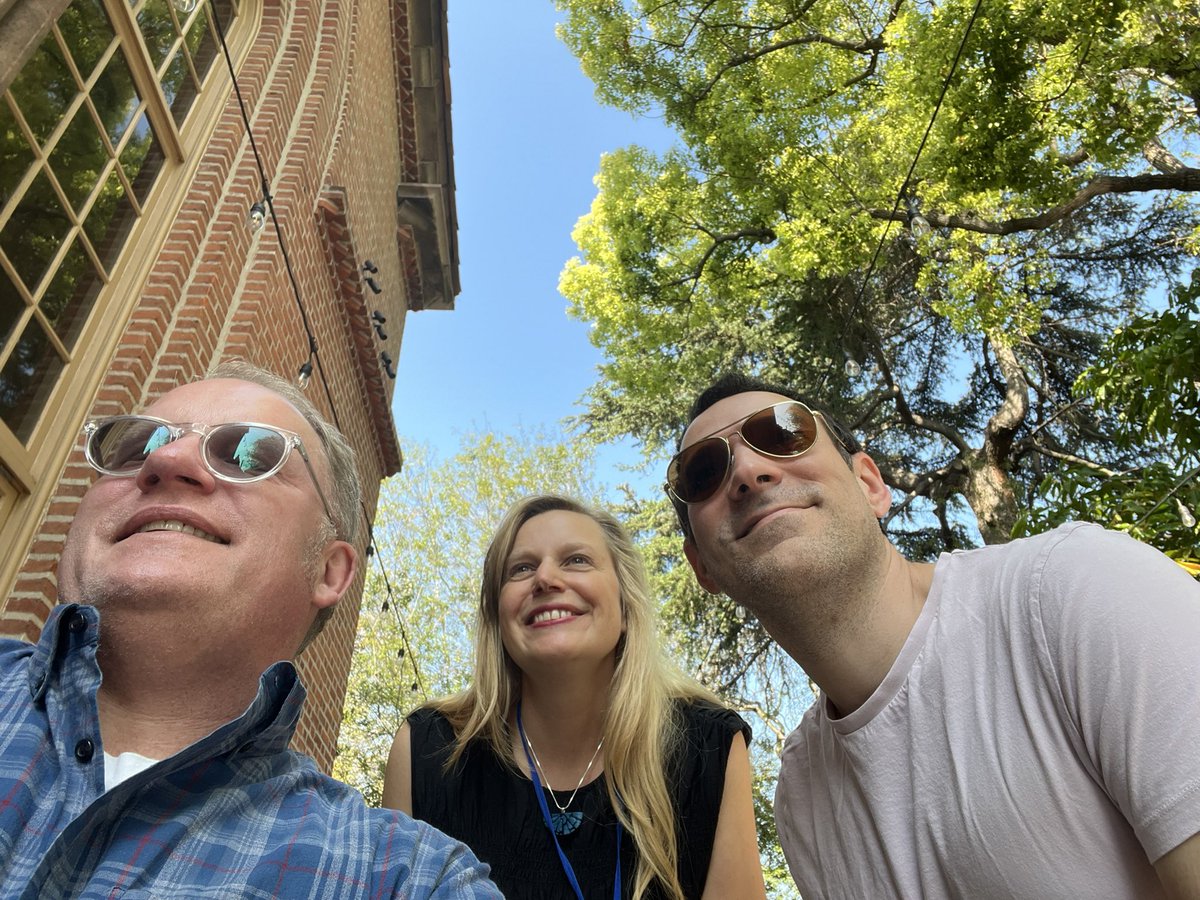 Love having @MariaHummel2 @sylviabrownrigg in town for @latimesfob 🌴❤️