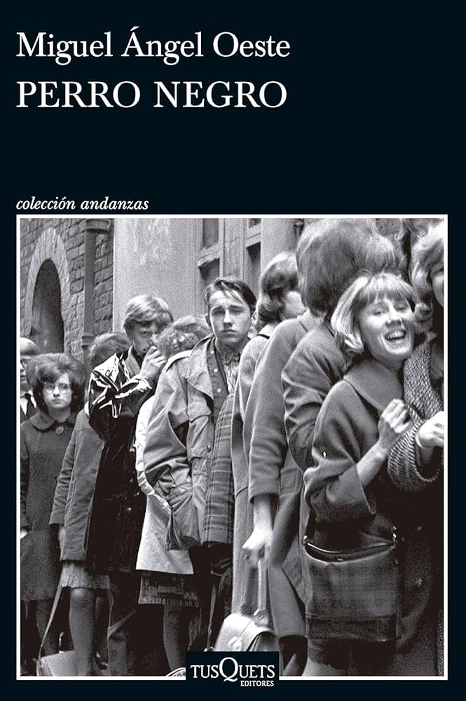 ¿Una novela que gira alrededore de nuestro adorado Nick Drake? ¿Escrita por Miguel Ángel Oeste? Pues nos tiramos sin bombona en sus tristes aguas y morimos de felicidad entre sus páginas. Gracias @AnagramaEditor por tan maravilloso libro. #LibrosRecomendados