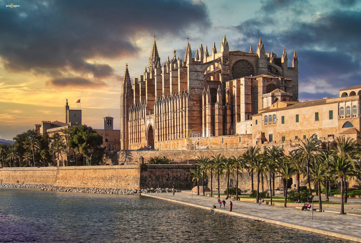 La Catedral de Mallorca, una maravilla de la arquitectura gótica con casi 800 años de historia #FelizDomingo #photograghy #travel