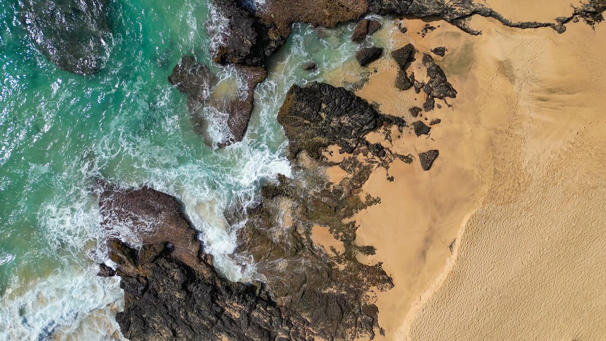 Another overhead shot. Have a great and relaxing Sunday. Aloha! #dronephotography #Aloha #Oahu