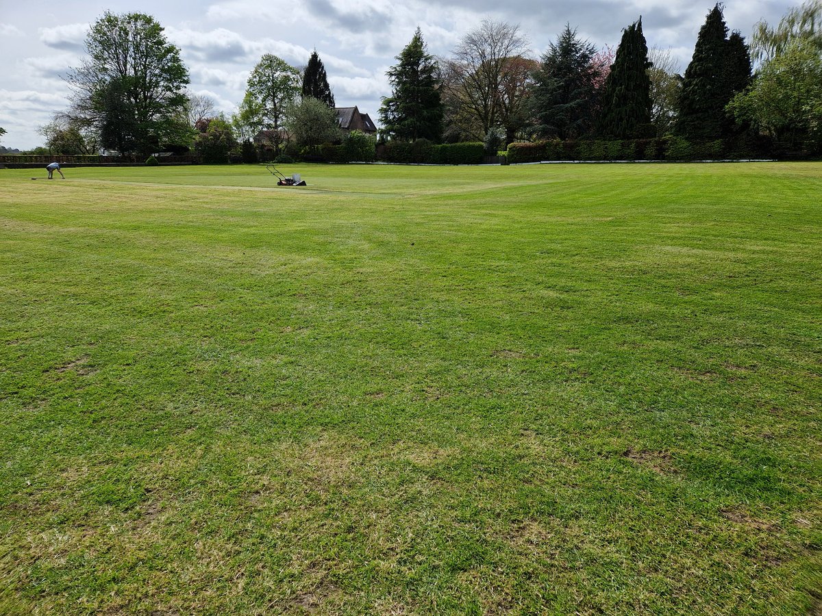 A few days of hard work by multiple people @Kirk_DeightonCC and we've actually managed to cut a track! Outfield is under control & square is looking OK. All good until you see next week's forecast🙄 another blank week in the @Nidderdale1894 very possible. #cricket #Yorkshire