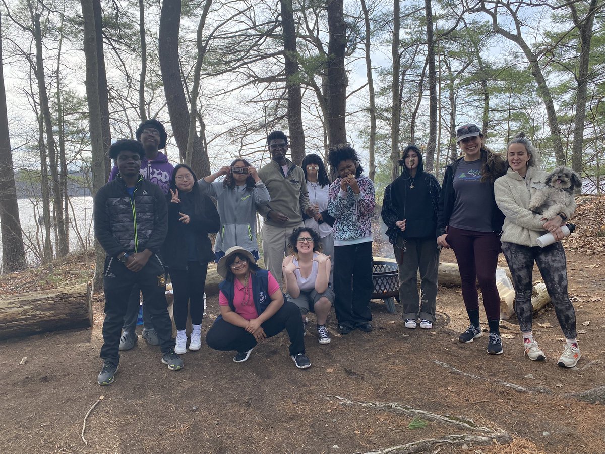 MTEC02148's tweet photo. Another week down, another wrap up set!
.
Check out our Instagram for a reel of the events this week
.
#gomalden #maldenteenenrichmentcenter #hikingtrail #trailcleanup #strongcommunity #communitygiveback #youthempowerment #youthengagement #youthdevelopment #badmintontournament https://t.co/J8HCLnMSbO