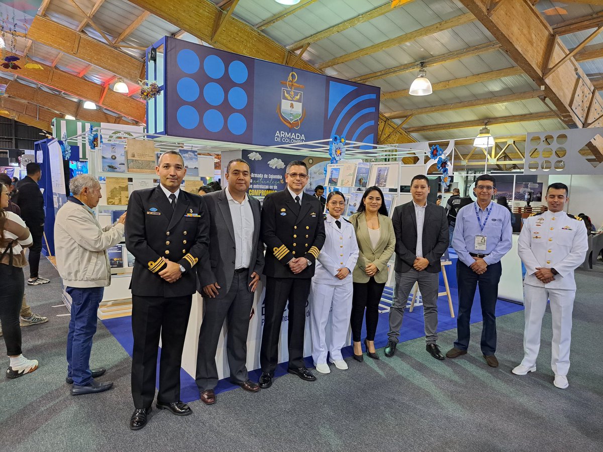 En contados minutos nuestro docente Julián Zapata, presentará en la <a href="/FILBogota/">FeriadelLibroBogotá</a> el libro: El transporte férreo y fluvial colombiano: una prospectiva hacia la electromovilidad, que escribimos junto a <a href="/ArmadaColombia/">Armada de Colombia</a>.