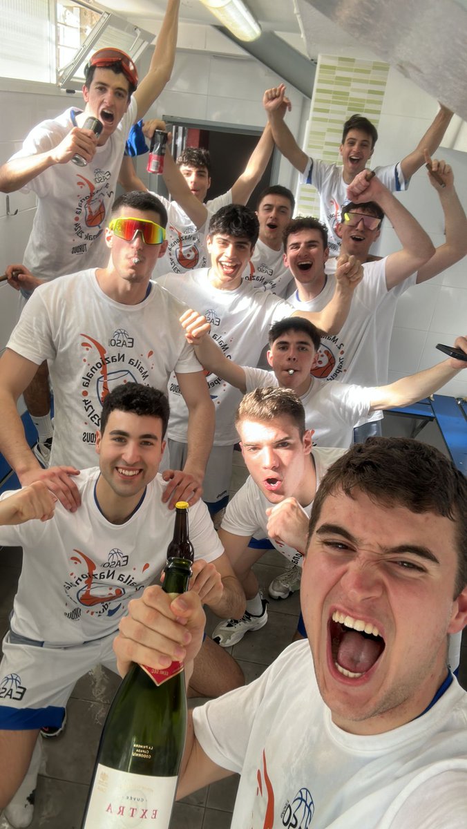 easobasket's tweet photo. 🔝 EASO BASKET @tordowine Nazional 1 mailako taldea da!
Zorionak mutilak!
Ascenso ganado en la pista jornada tras jornada. 👏👏👏
#Elkarrekingorenera https://t.co/vqnR5d1o4Z