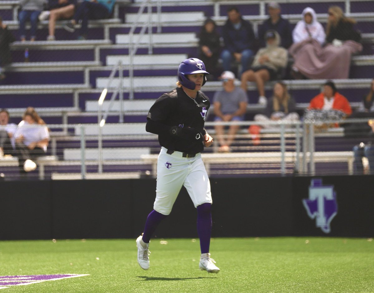 2-1 lead Tarleton State in the bottom of 3 👏