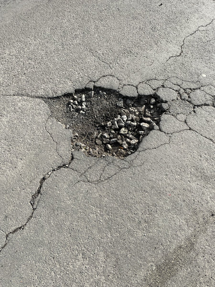 markdean5413's tweet photo. Hello @Christian4BuryS &amp; @BuryCouncil any news on the major potholes on Robertson St in Radcliffe getting bigger &amp; bigger &amp; more dangerous https://t.co/ckcFL8tJVL