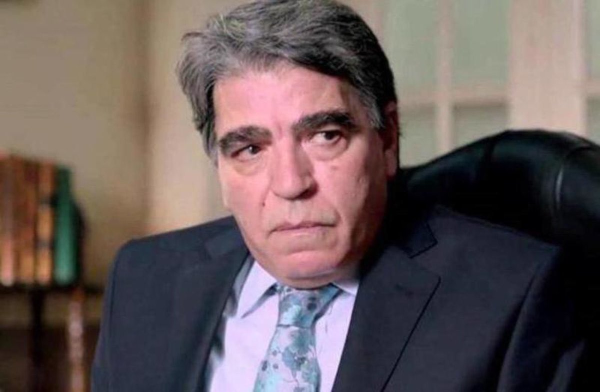 ثريد :

الفنان المصري محمود الجندي كان يجمع كتب الالحاد ويشكك بالقرآن احترق منزله وتوفيت زوجته واحترقت جميع كتب الالحاد التي جمعها فاعتبرها رسالة الاهية وعاد مسلما موحدا لله رحمة الله عليه

فضل التغريدة