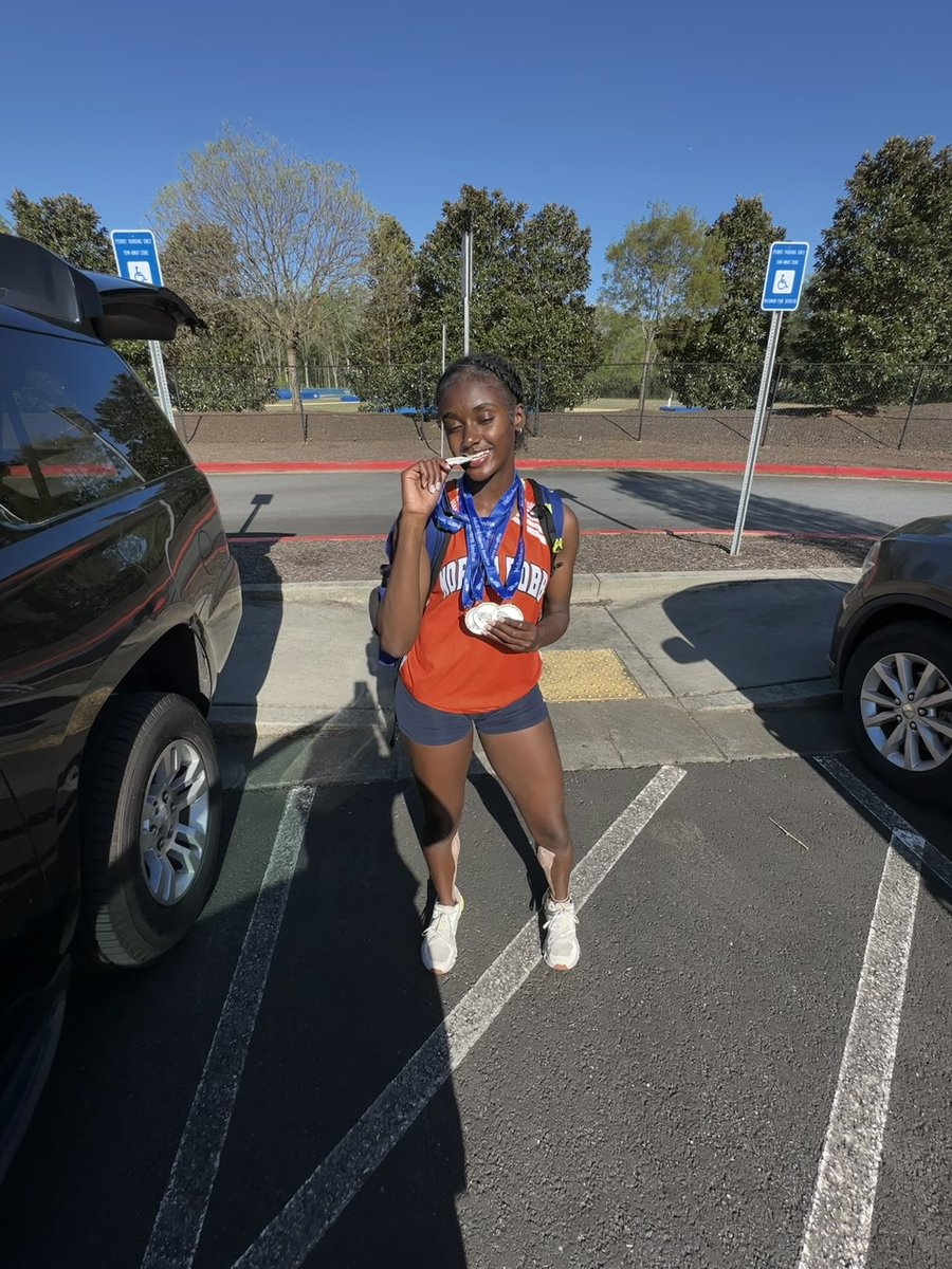 Jasmine Robinson tweet media