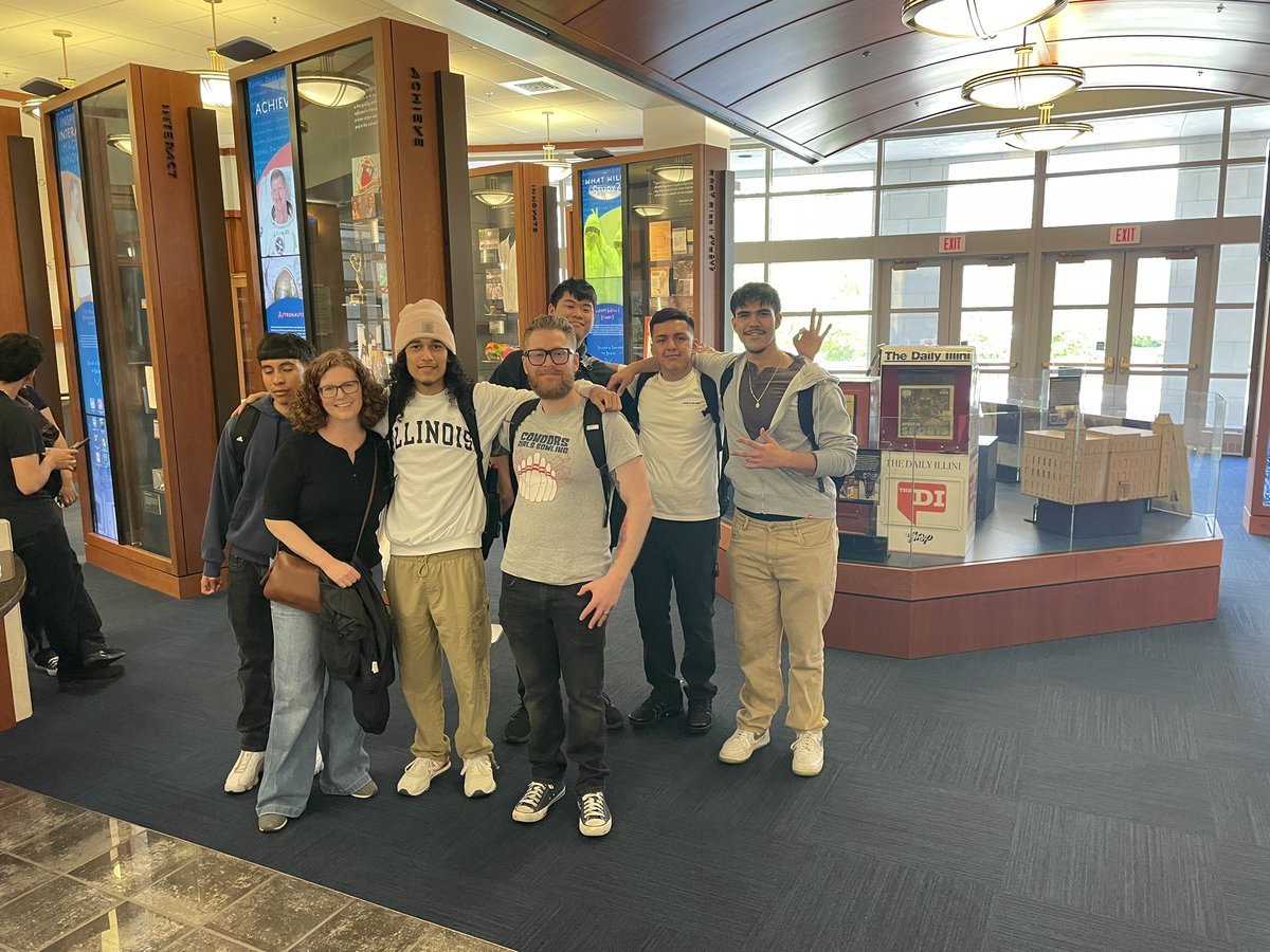 Students from @CurieHS traveled to @UofIllinois & were shown around by Curie alumni!!  The trip was funded by the @NewLeadersOrg Roberts Award!  Than you Ms. Amouipour, Ms. Guzman, Ms. Sewell, and Mr. Treffy for organizing this opportunity for the students!! #CondorPride