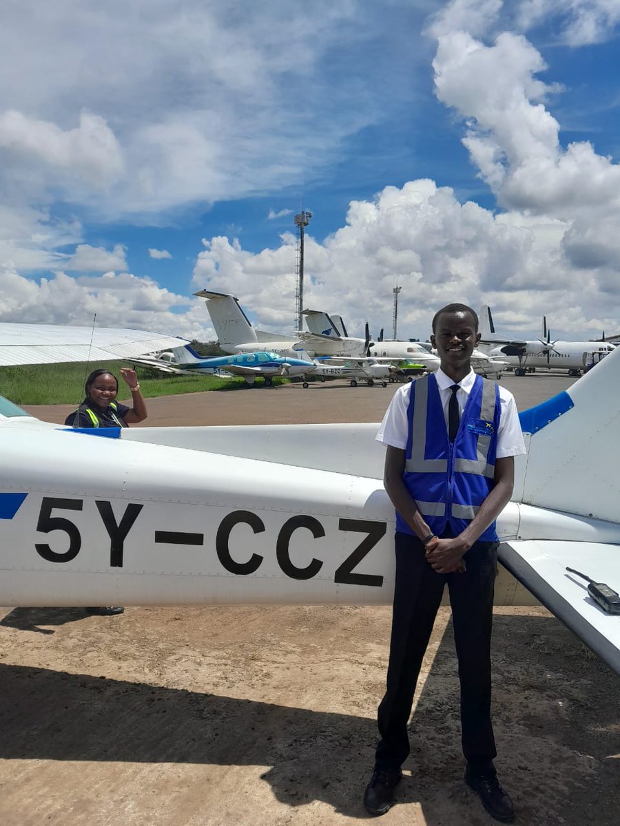 ProactiveFlight's tweet image. 🎉 Huge congratulations to Lee, our student pilot at Proactive Air Services, for spreading his wings and completing his FIRST SOLO flight! 🛩️👨‍✈️ What an incredible milestone! Here's to many more safe and successful flights ahead! 🙌✈️ #FirstSolo #ProactiveAir #PilotLife