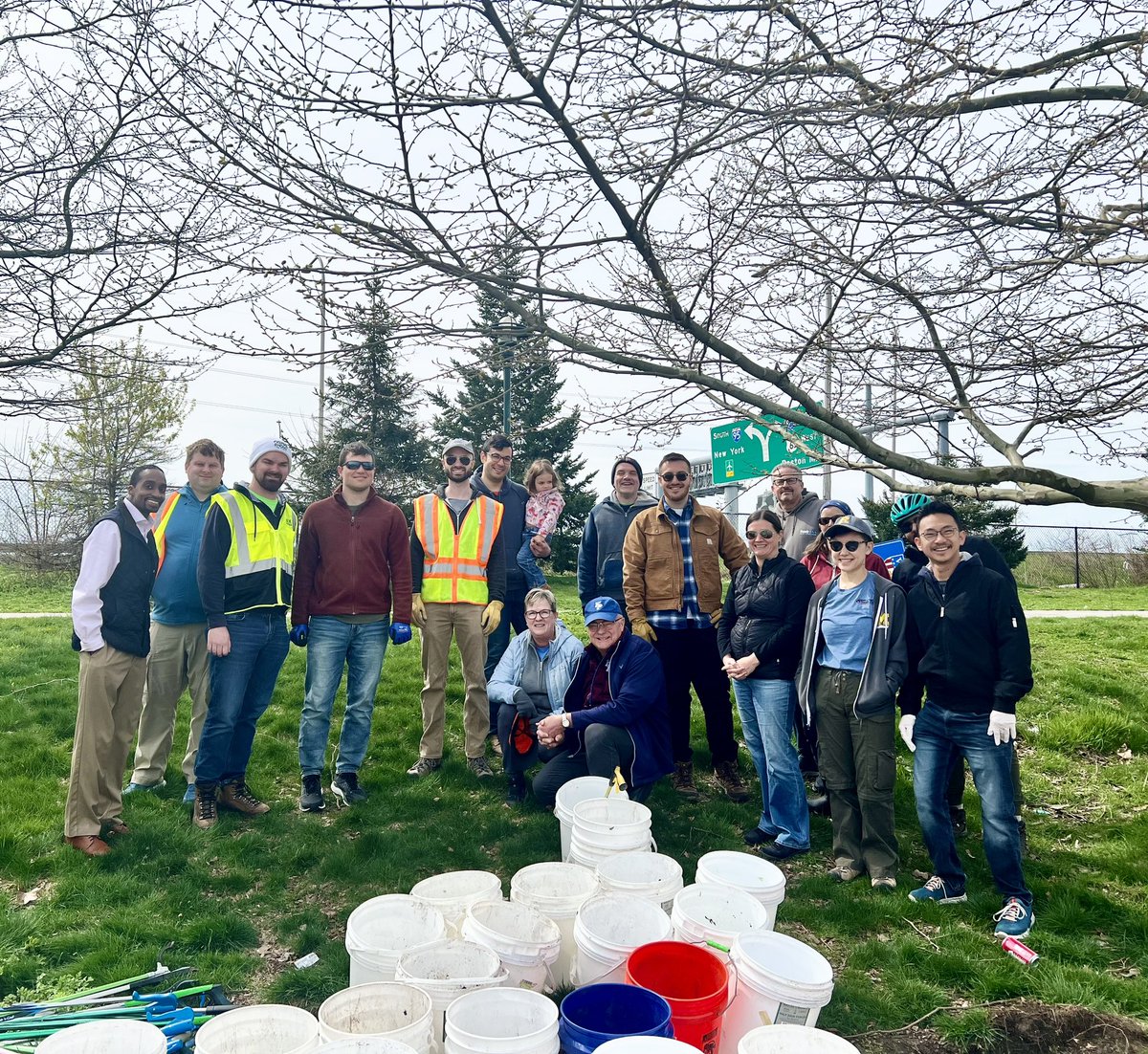 Huge thanks to everyone who joined today's neighborhood cleanup on George M. Cohan Blvd in Fox Point! Together, we collected heaps of trash, making our community a cleaner place. Thank you for helping to beauty our neighborhood.