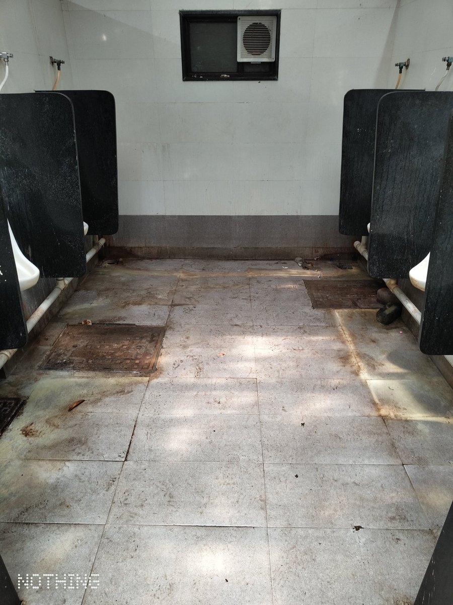 sandy_rgpv's tweet photo. Very dirty Washroom on platform no.1 at Pune Railway station @RailwaySeva @RailMadad @IRCTCofficial @RailMinIndia and this washroom is under pay and use policy. https://t.co/Ne4cxdf3dJ