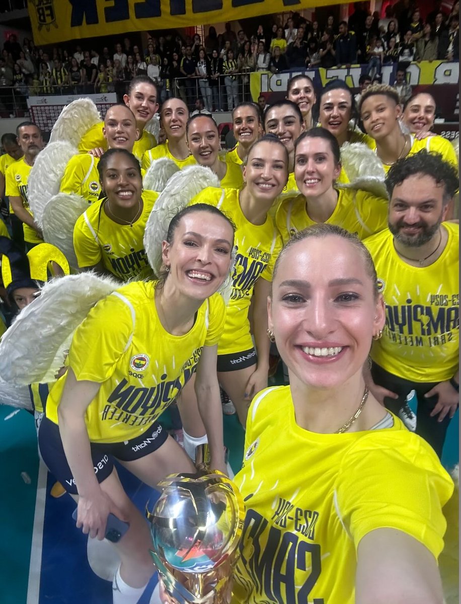 🤳 Şampiyonluk selfiesi.