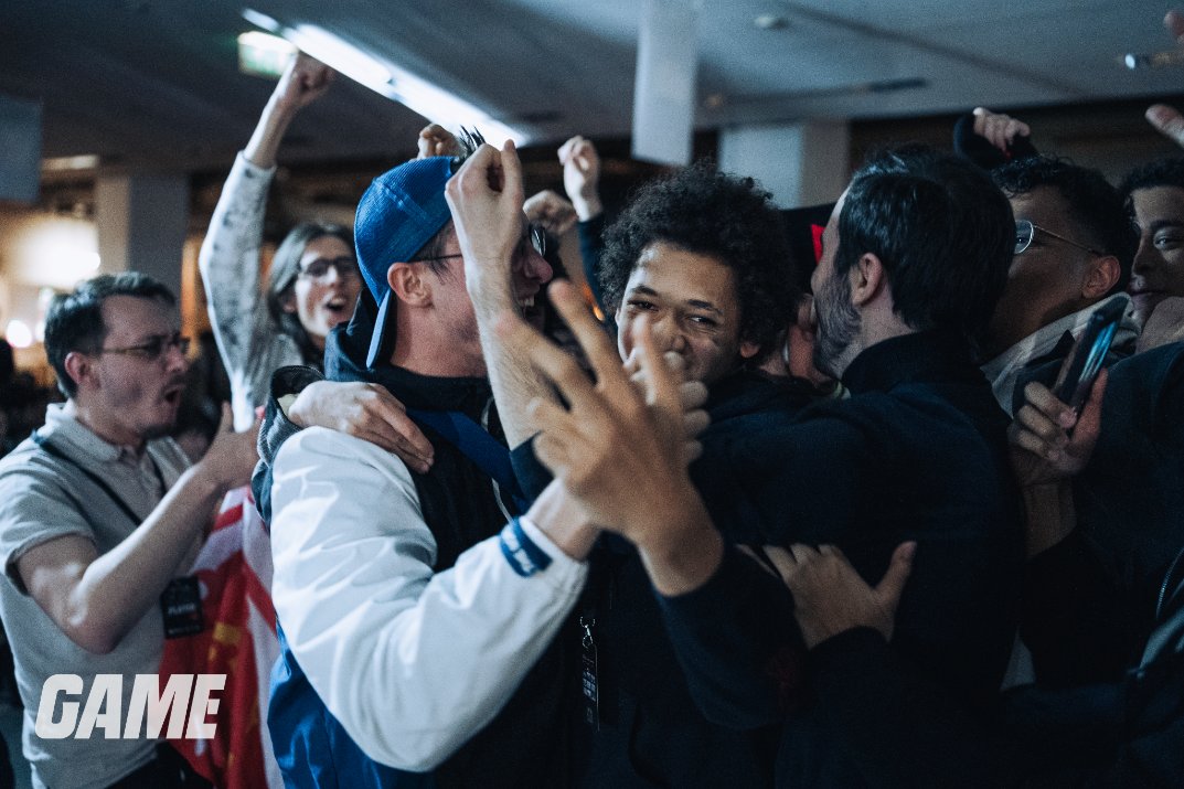 Chez_ib's tweet image. Il fallait au moins le plus grand joueur de l'histoire de l'Europe pour en finir avec Shuton 🇪🇺

Mais quelle run de @crepesaleessb #GameisGame