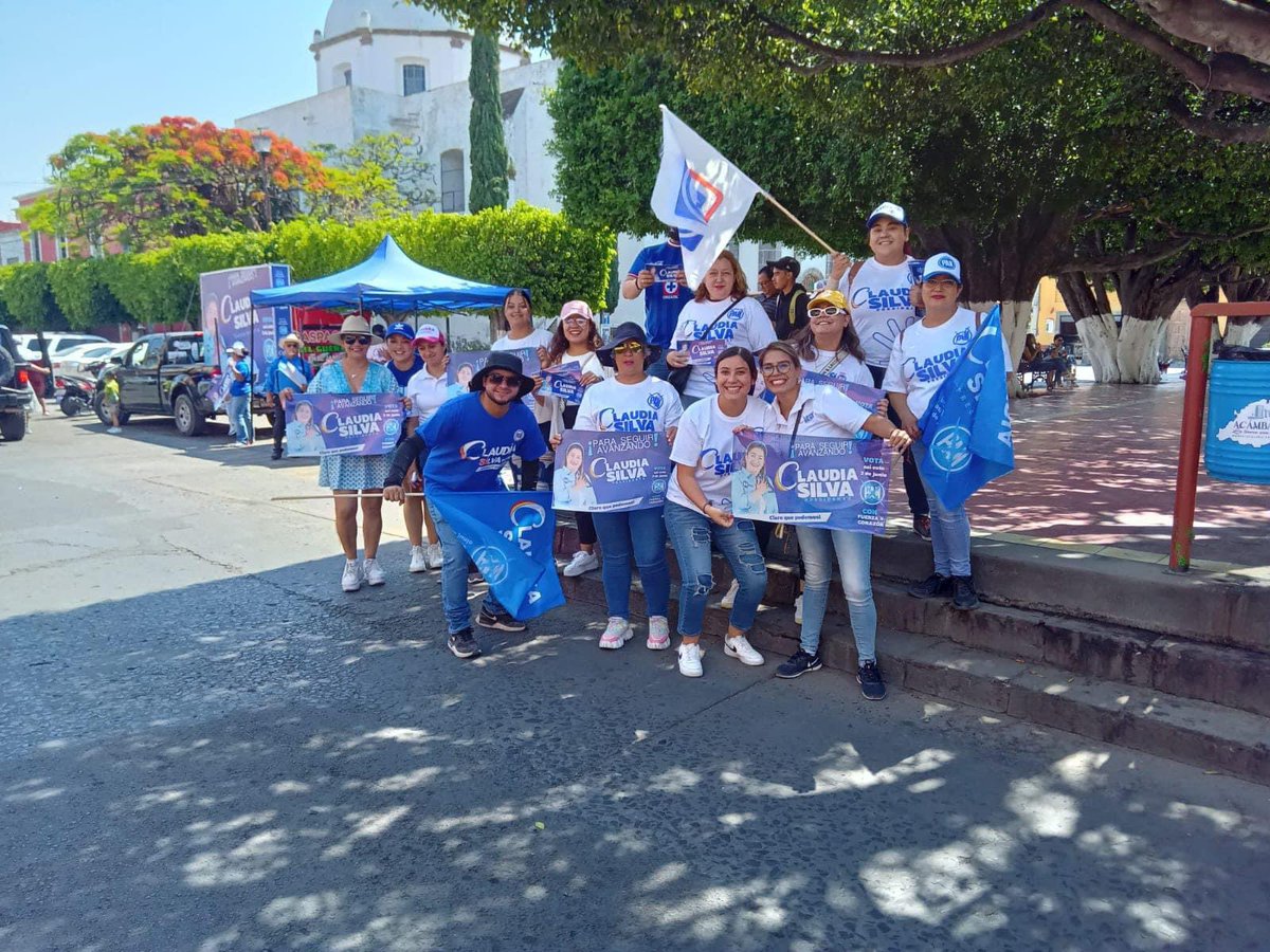 En #Acámbaro seguimos adelante con nuestras activaciones de crucero, promoviendo las propuestas de nuestros candidatos y candidatas de Acción Nacional.
La ciudadanía está con nosotros y nos preparamos para el triunfo electoral el 2 de junio.
#VotaPAN #ClaroQuePodemos