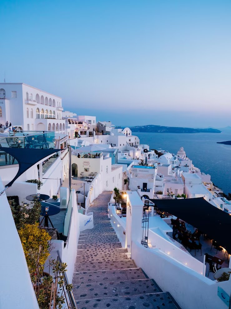 Santorini, Greece🥰👌...I loved my visit to this place. Will definitely be back soon!