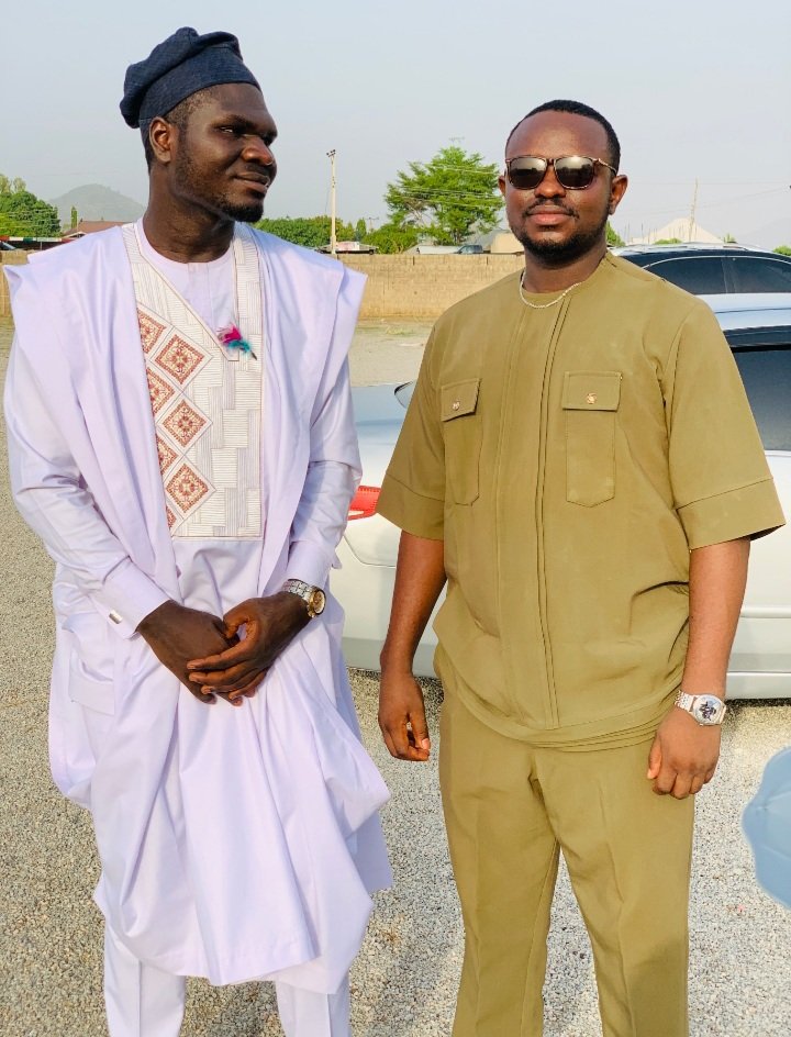 jtsiman's tweet photo. KAMAN WANI MAI KUDI.. AMA BABU SHI SHI!!!! https://t.co/M8BZA1SFtl