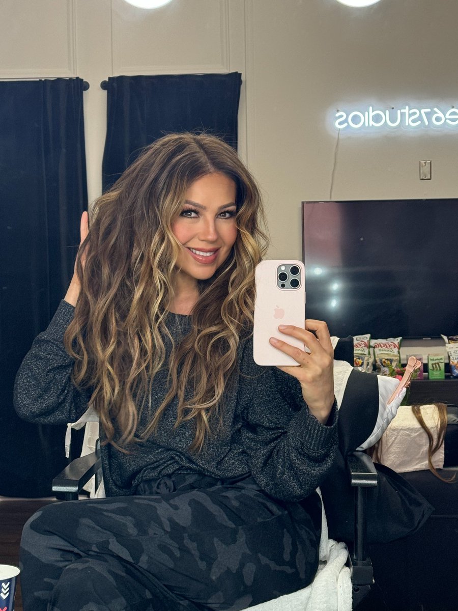 Thalia tweet media