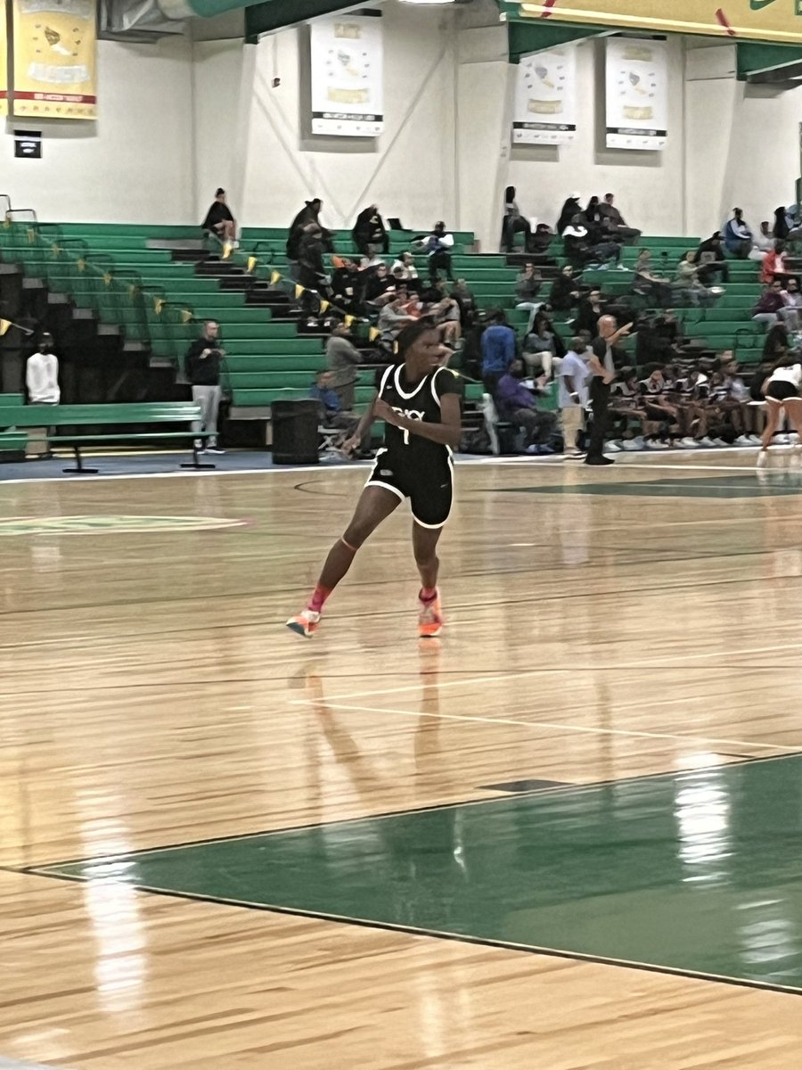 2025 30 vet @Nae_Spiers2025 going hard this afternoon as always for @FBCLegacyNike17 😤 #30things