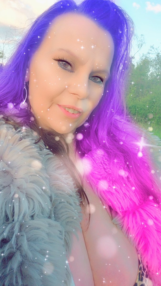 Le soleil est la , mais il fait froid 🥶☀️