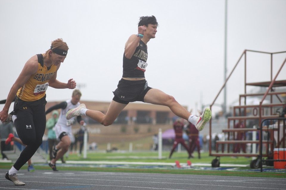 Playback the track and field action from the Region 1-4A and 1-5A Championships (Results, Videos, Photos). bit.ly/3JuYPVG