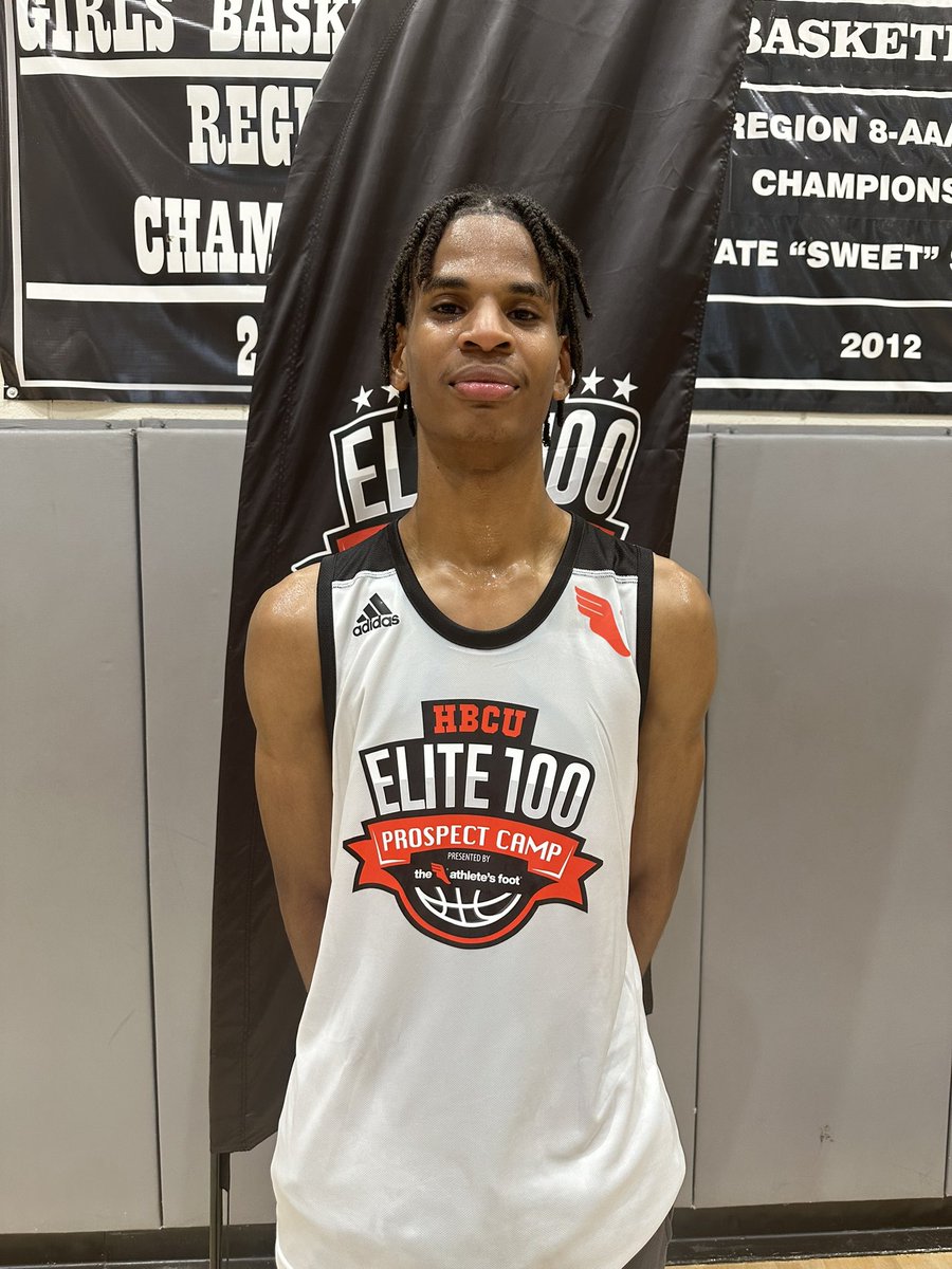 hbcuelite100's tweet photo. Jacob Feagin (Middle GA Prep) has been hyperactive today!  The 6’8” forward is blocking shots, running the floor,  finishing around the basket, and knocking down the jumper from 15-17 ft. https://t.co/VARl6pDPys