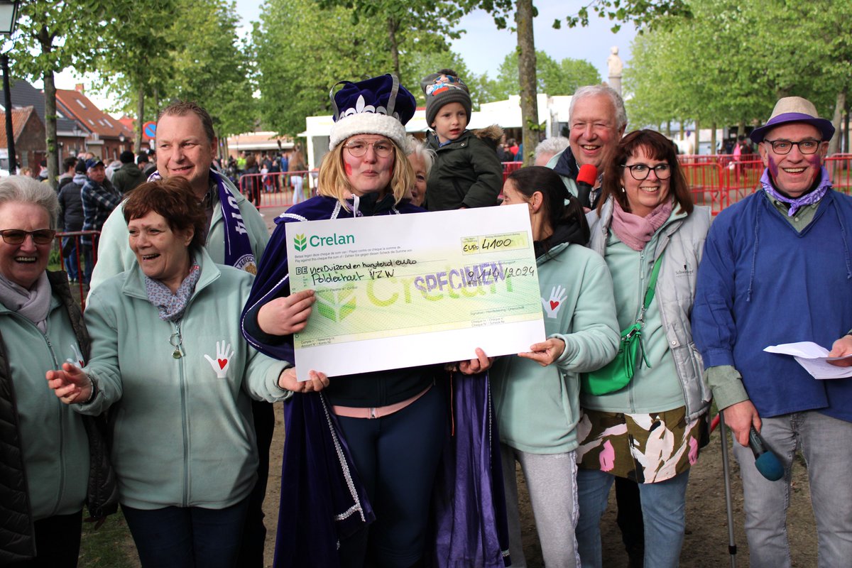Jasmine Van Dorst is de 29ste koningin van de Vrije Gans. Voor een verslag kunt u terecht op bloggen.be/ganzenrijden #ganzenrijden #vrijegans