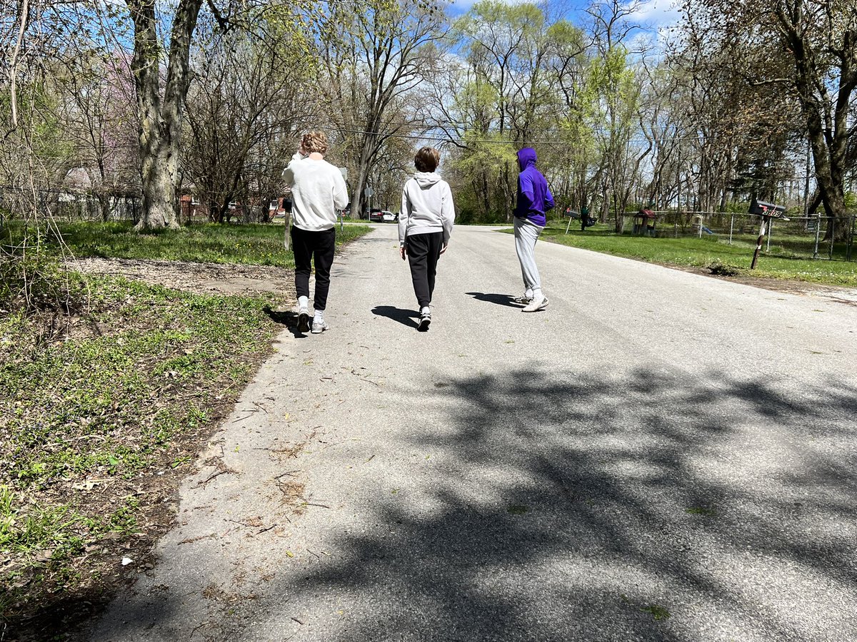 Had a great morning yesterday with Mayor Huddlestun and Hobart Police cleaning up the west side of our city.  Thanks <a href="/brickiesfb/">Hobart Football🧱</a> for collaborating with the city for this event.
