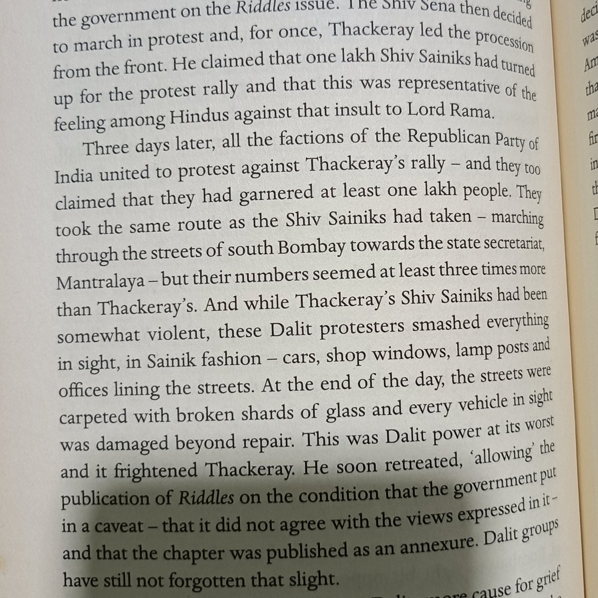 When ball taakre organized rally against riddles in Hinduism he gathered local बाळ टोळी to opposed it. But little did he know that ambedkarite never spared any1 who opposed babasaheb.

Ambedkarite held massive rally against ball that ball has to retreat nd ball was frightened 🔥