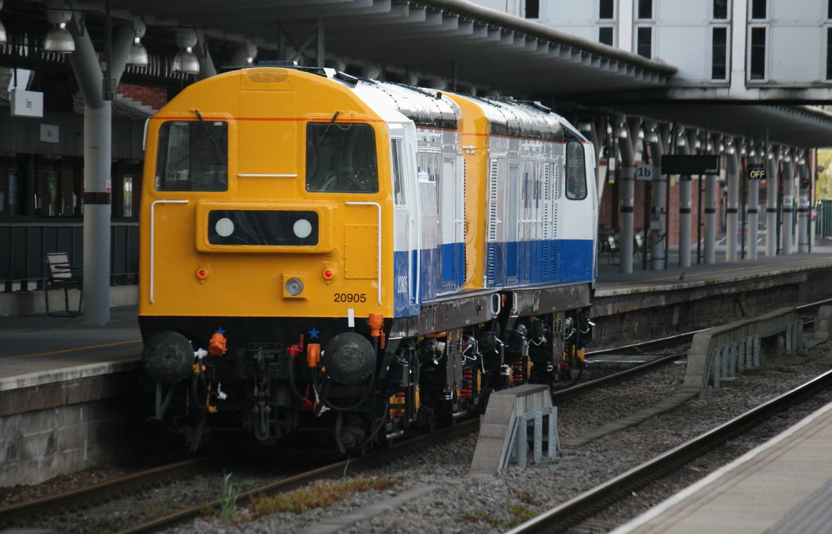 21/4/24 re-painted class 20s 20901 / 20905 with 0Z20 Bristol Barton Hill to Barrow Hill, passing through Derby Station