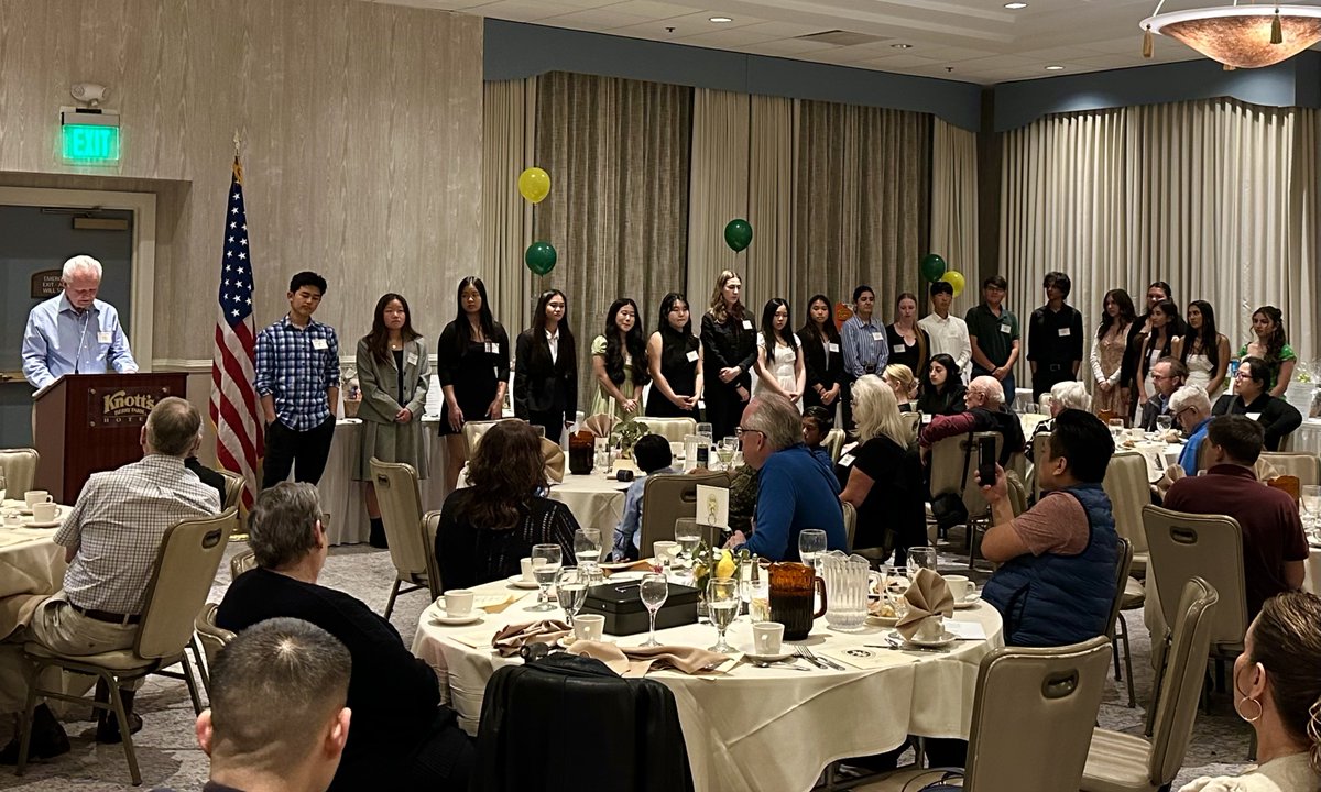 Last night, the JFK Scholarship Foundation hosted the 29th Annual Scholarship Dinner. Congratulations to all of the Kennedy High scholarship recipients! #KHigh4Life #EngageEducateEmpower