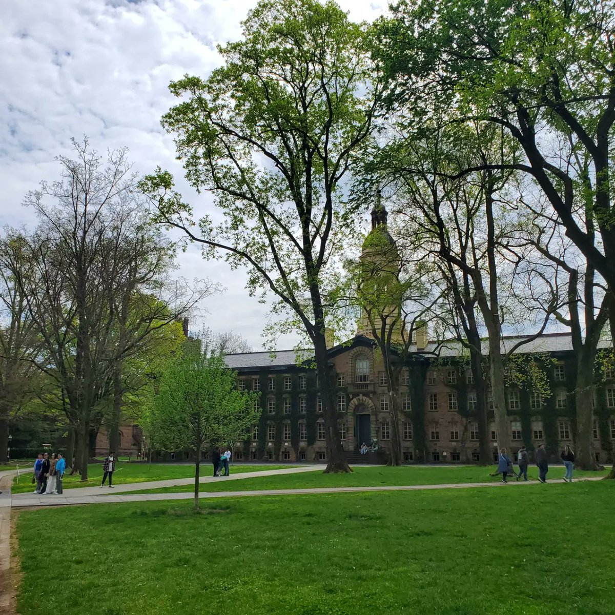 Coming back home from beautiful Princeton after a couple of very productive days as a scholar at the Advanced Research Institute (ARI) workshop. Lots of good things to come!! #science #grants #Princeton
