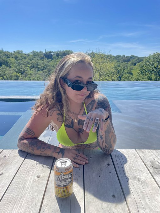 yesterday was a good day https://t.co/OvfSEMqfpa