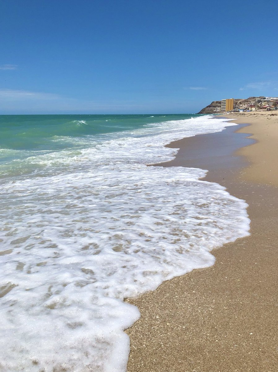 Este verano relájate con el sonido de las olas y sumérgete en un paraíso de arenas doradas y aguas turquesas en #PuertoPeñasco 🌊☀️ #Sonoratienesquevivirla #Verano2024